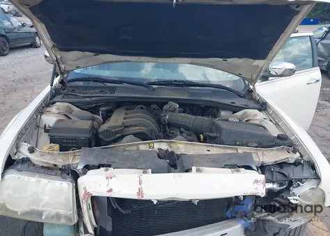 2010 Chrysler 300 Touring z USA, uszkodzony, nr VIN 2C3CA4CD3AH216281